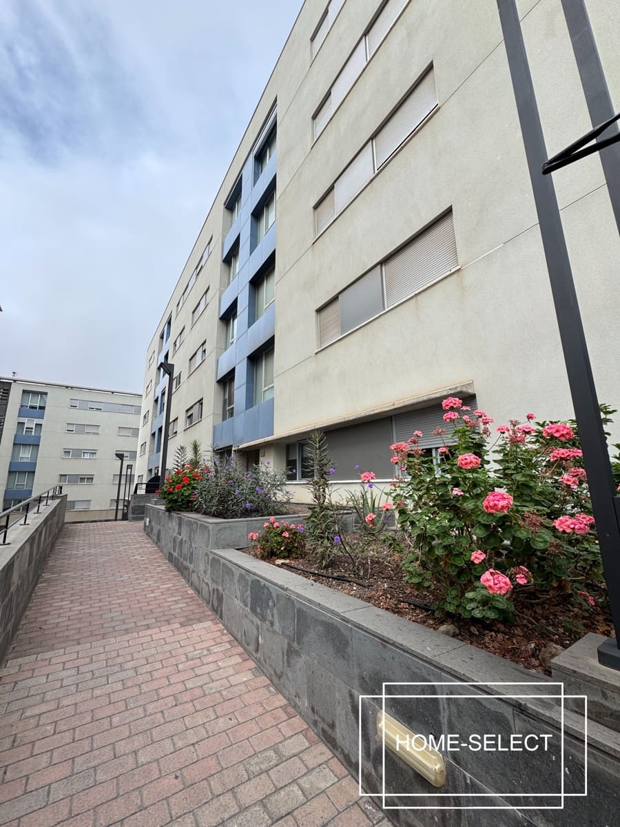 3 bedroom Flat for sale in Las Palmas de Gran Canaria with garage - € 355,000 (Ref: 9448525)