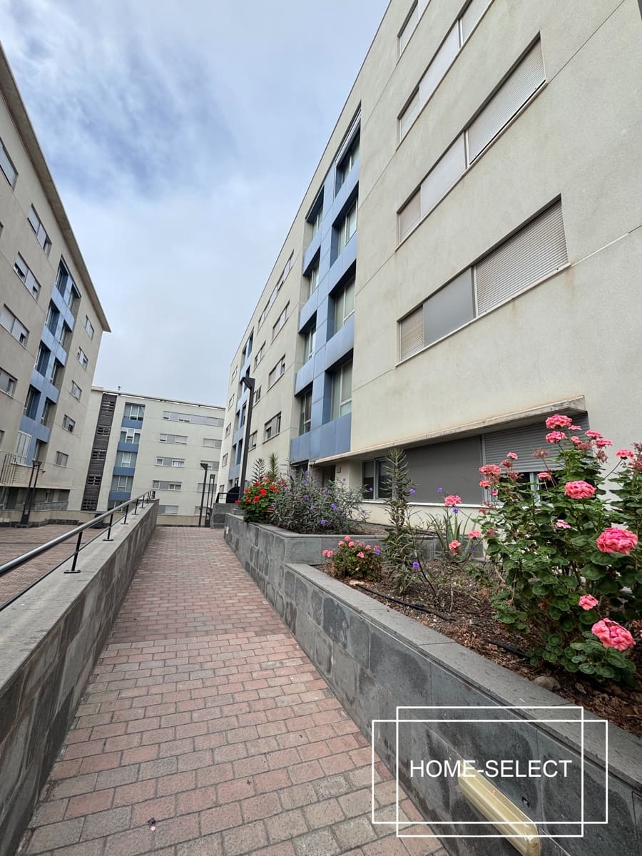 3 bedroom Flat for sale in Las Palmas de Gran Canaria with garage - € 355,000 (Ref: 9448525)