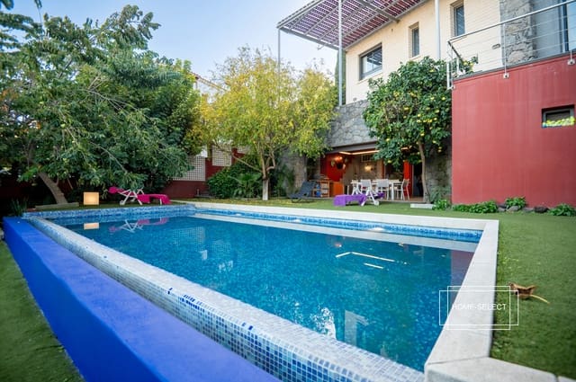5 sovrum Villa till salu i Santa Brígida med pool garage - 1 500 000 € (Ref: 9985573)