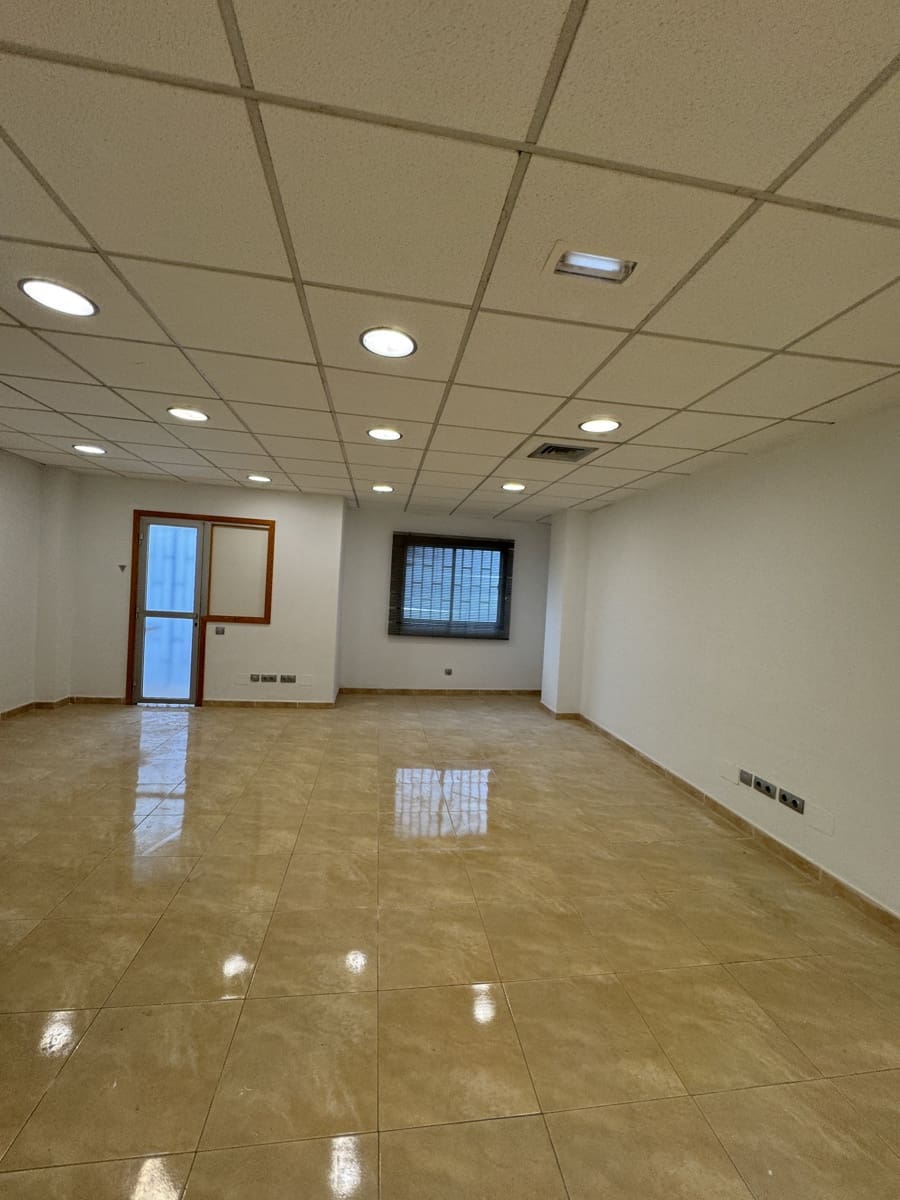 1 camera da letto Ufficio da affittare in Las Palmas de Gran Canaria - 1.750 € (Rif: 9985753)