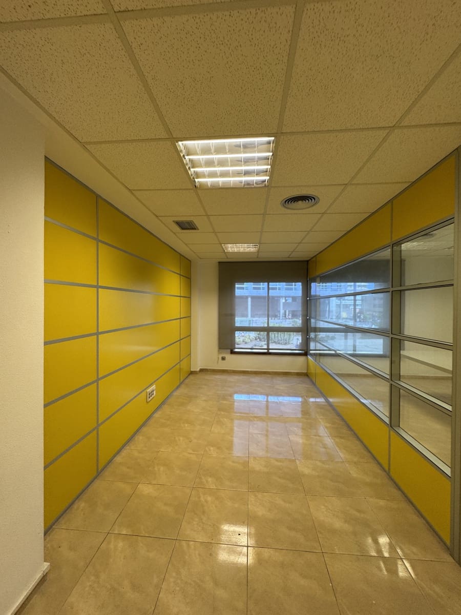 1 camera da letto Ufficio da affittare in Las Palmas de Gran Canaria - 1.750 € (Rif: 9985753)