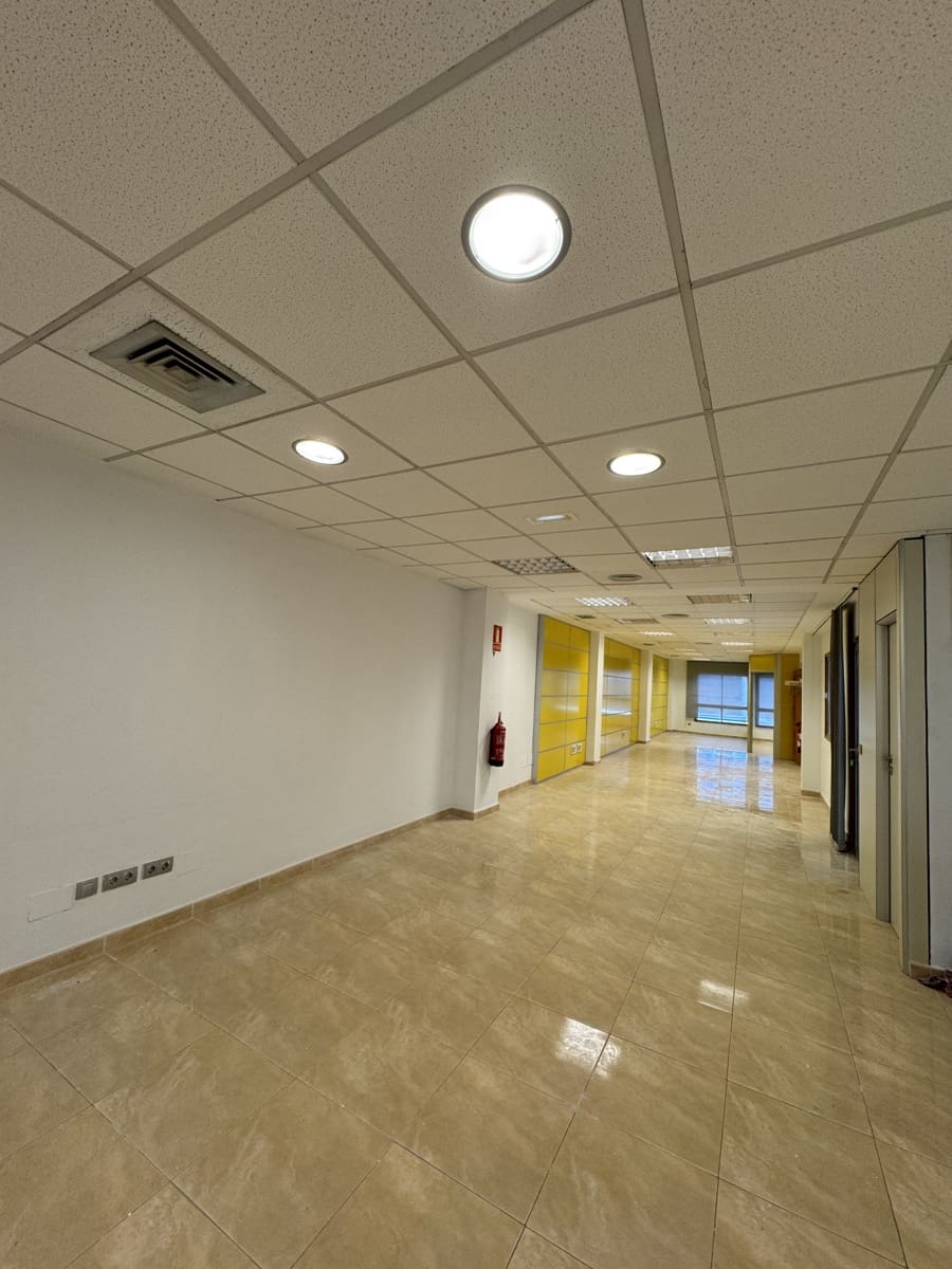 1 camera da letto Ufficio da affittare in Las Palmas de Gran Canaria - 1.750 € (Rif: 9985753)