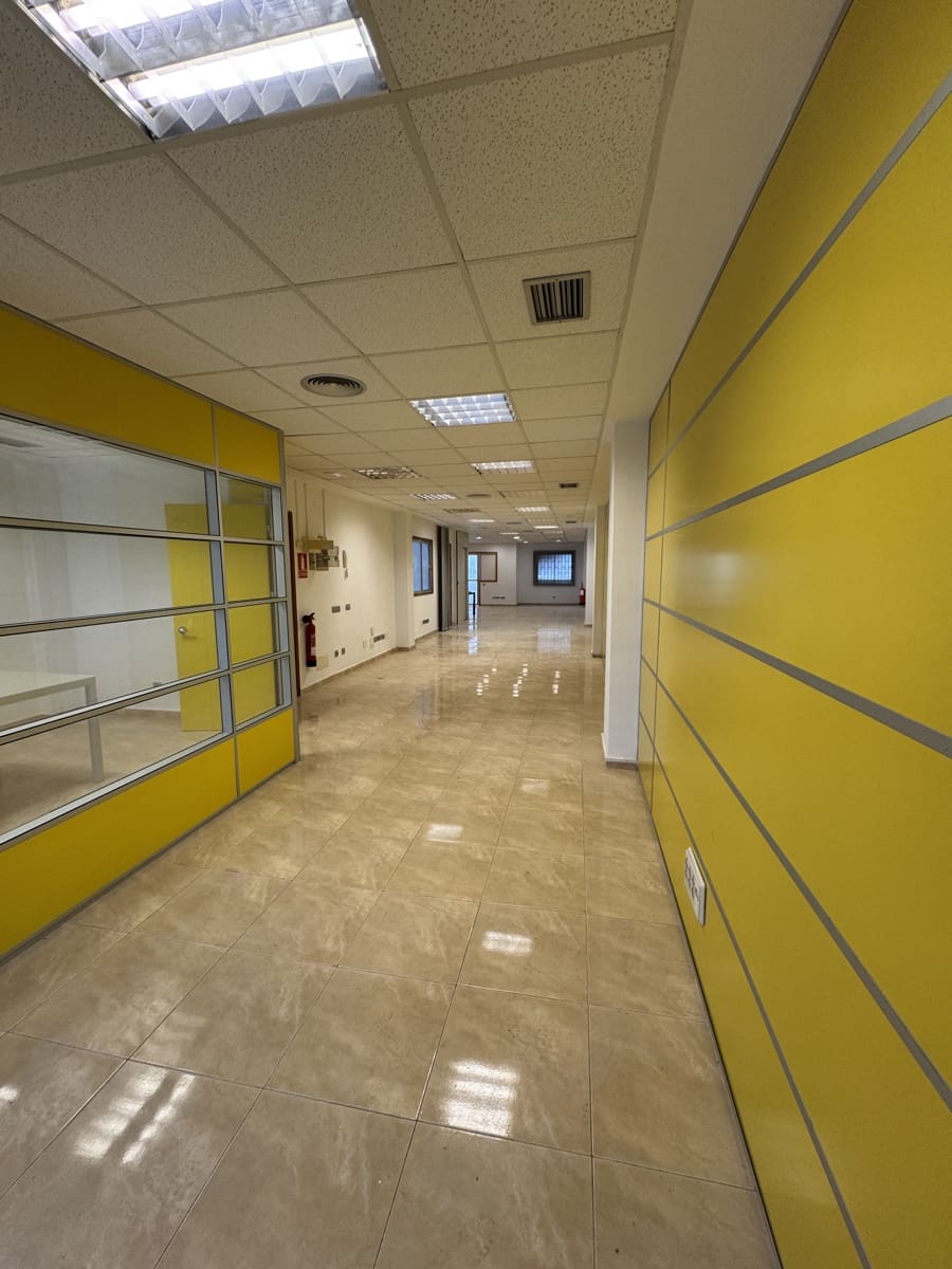 1 camera da letto Ufficio da affittare in Las Palmas de Gran Canaria - 1.750 € (Rif: 9985753)