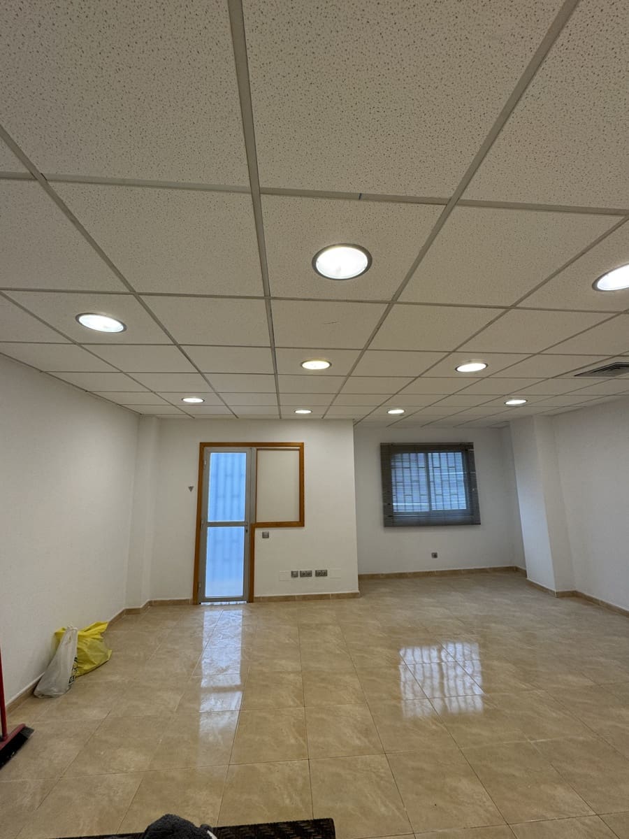 1 camera da letto Ufficio da affittare in Las Palmas de Gran Canaria - 1.750 € (Rif: 9985753)
