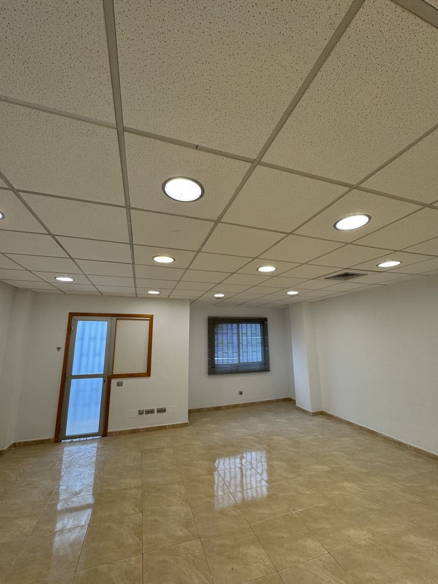 1 camera da letto Ufficio da affittare in Las Palmas de Gran Canaria - 1.750 € (Rif: 9985753)