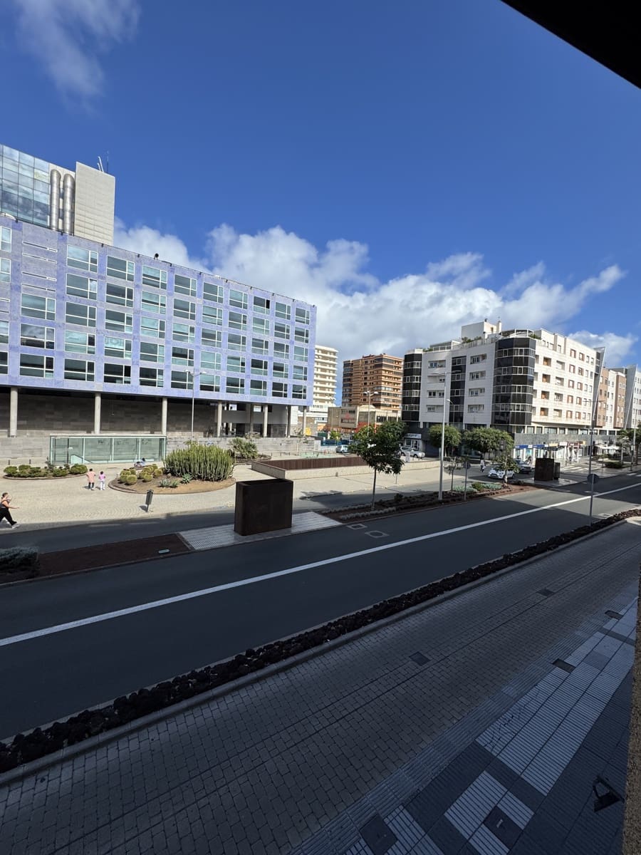 1 camera da letto Ufficio da affittare in Las Palmas de Gran Canaria - 1.750 € (Rif: 9985753)