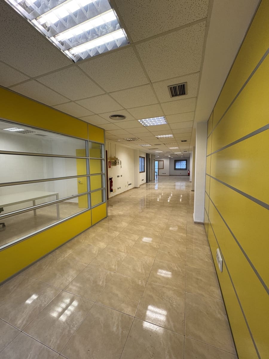 1 camera da letto Ufficio da affittare in Las Palmas de Gran Canaria - 1.750 € (Rif: 9985753)