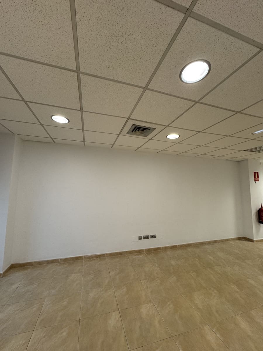 1 camera da letto Ufficio da affittare in Las Palmas de Gran Canaria - 1.750 € (Rif: 9985753)