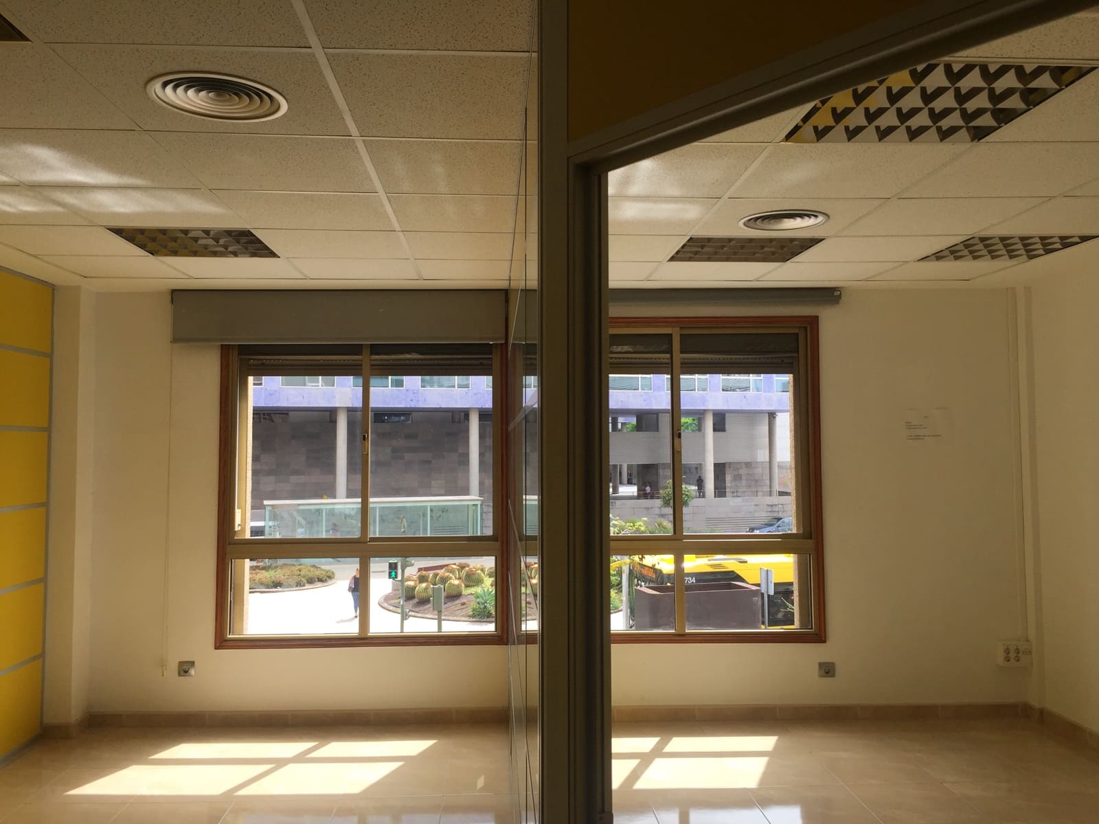 1 camera da letto Ufficio da affittare in Las Palmas de Gran Canaria - 1.750 € (Rif: 9985753)