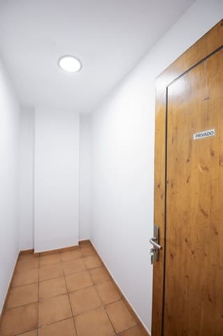 5 quarto Comercial para arrendar em Arenales - Lugo - Avda. Marítima, Las Palmas de Gran Canaria - 2 000 € (Ref: 9985755)