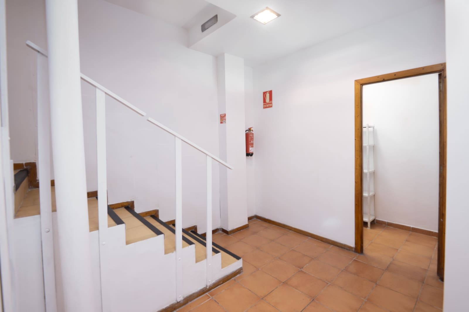 5 quarto Comercial para arrendar em Las Palmas de Gran Canaria - 2 000 € (Ref: 9985755)