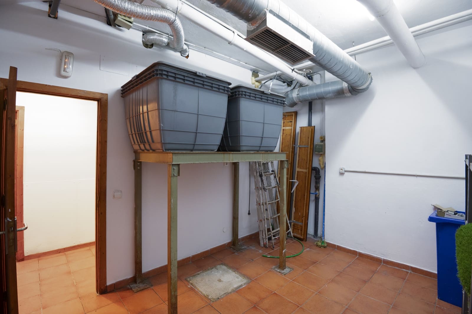 5 quarto Comercial para arrendar em Las Palmas de Gran Canaria - 2 000 € (Ref: 9985755)