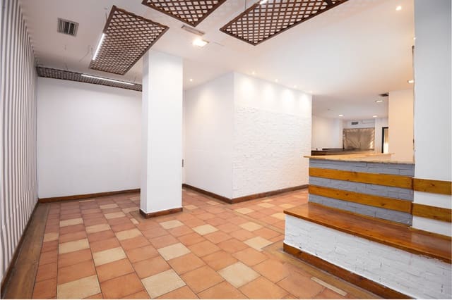 5 quarto Comercial para arrendar em Arenales - Lugo - Avda. Marítima, Las Palmas de Gran Canaria - 2 000 € (Ref: 9985755)