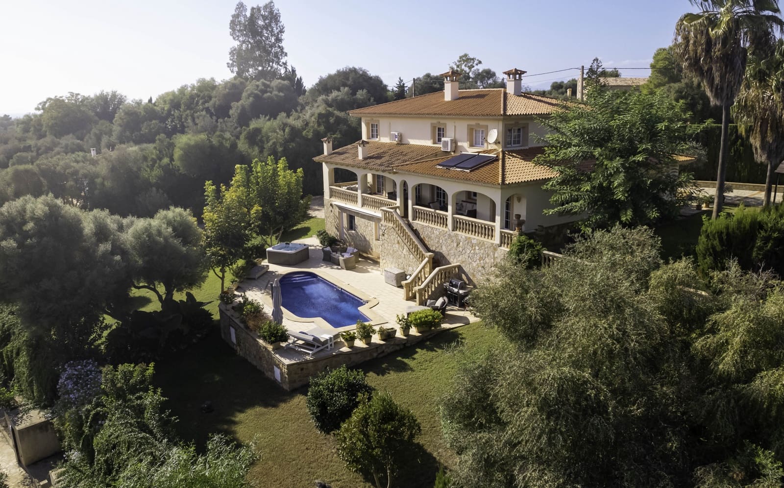 4 soveværelse Finca/Landehus til salg i L'Aranjassa / S'Aranjassa med swimmingpool garage - € 2.495.000 (Ref: 9258088)