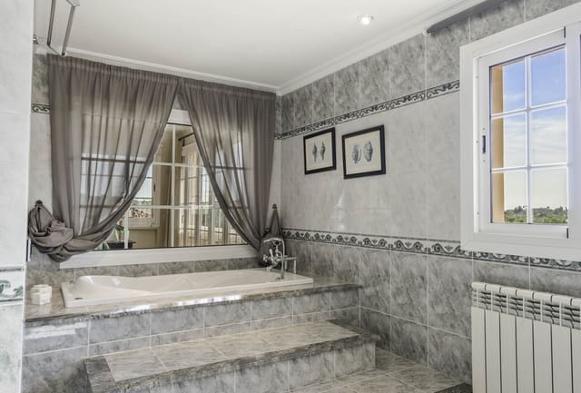 4 soverom Finca/Herregård til salgs i L'Aranjassa / S'Aranjassa, Palma de Mallorca med svømmebasseng garasje - € 2 495 000 (Ref: 9258088)