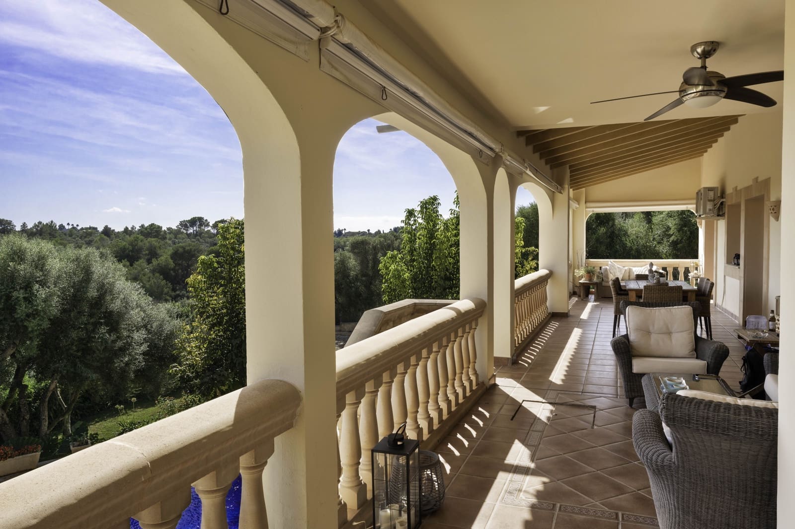 4 soveværelse Finca/Landehus til salg i L'Aranjassa / S'Aranjassa med swimmingpool garage - € 2.495.000 (Ref: 9258088)