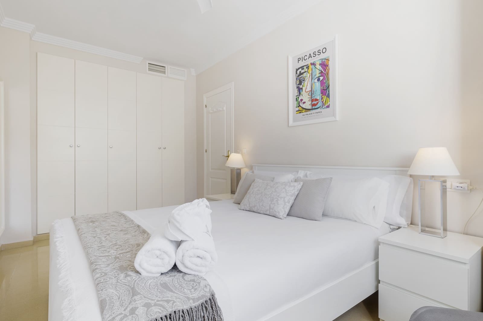 1 soverom Leilighet til salgs i Nueva Andalucia med svømmebasseng - € 379 000 (Ref: 9258109)