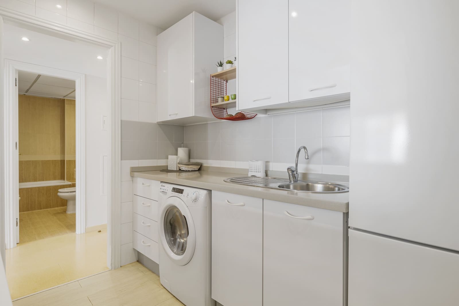 1 soverom Leilighet til salgs i Nueva Andalucia med svømmebasseng - € 379 000 (Ref: 9258109)