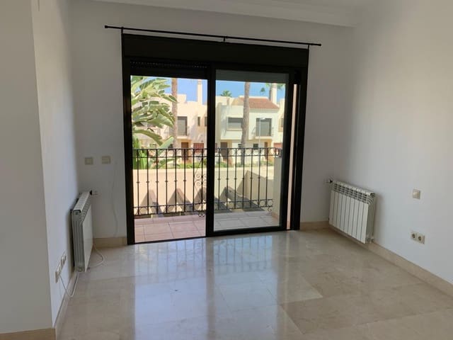 2 soverom Rekkehus til salgs i Roda Golf, San Javier med svømmebasseng garasje - € 205 000 (Ref: 9322101)