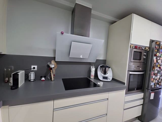 3 chambre Appartement à vendre à Jerez de la Frontera avec piscine garage - 350 000 € (Ref: 10048107)
