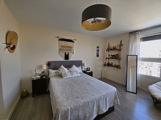 3 chambre Appartement à vendre à Jerez de la Frontera avec piscine garage - 350 000 € (Ref: 10048107)