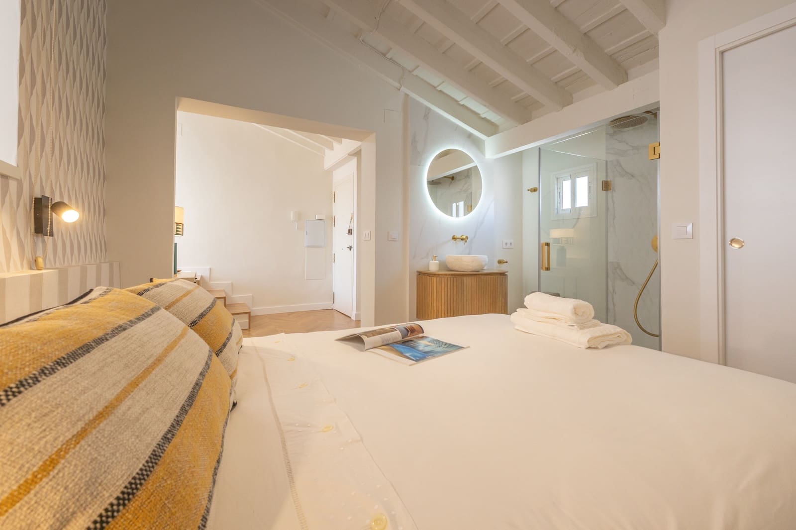1 soveværelse Lejlighed til leje i Sevilla by - € 1.590 (Ref: 10100602)