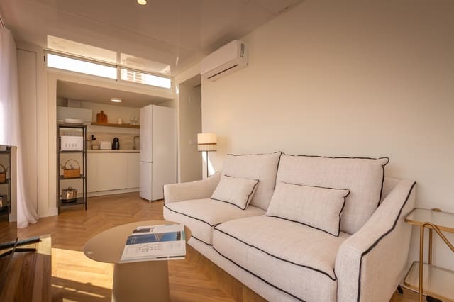 1 soveværelse Lejlighed til leje i Santa Cruz, Sevilla by - € 1.590 (Ref: 10100602)
