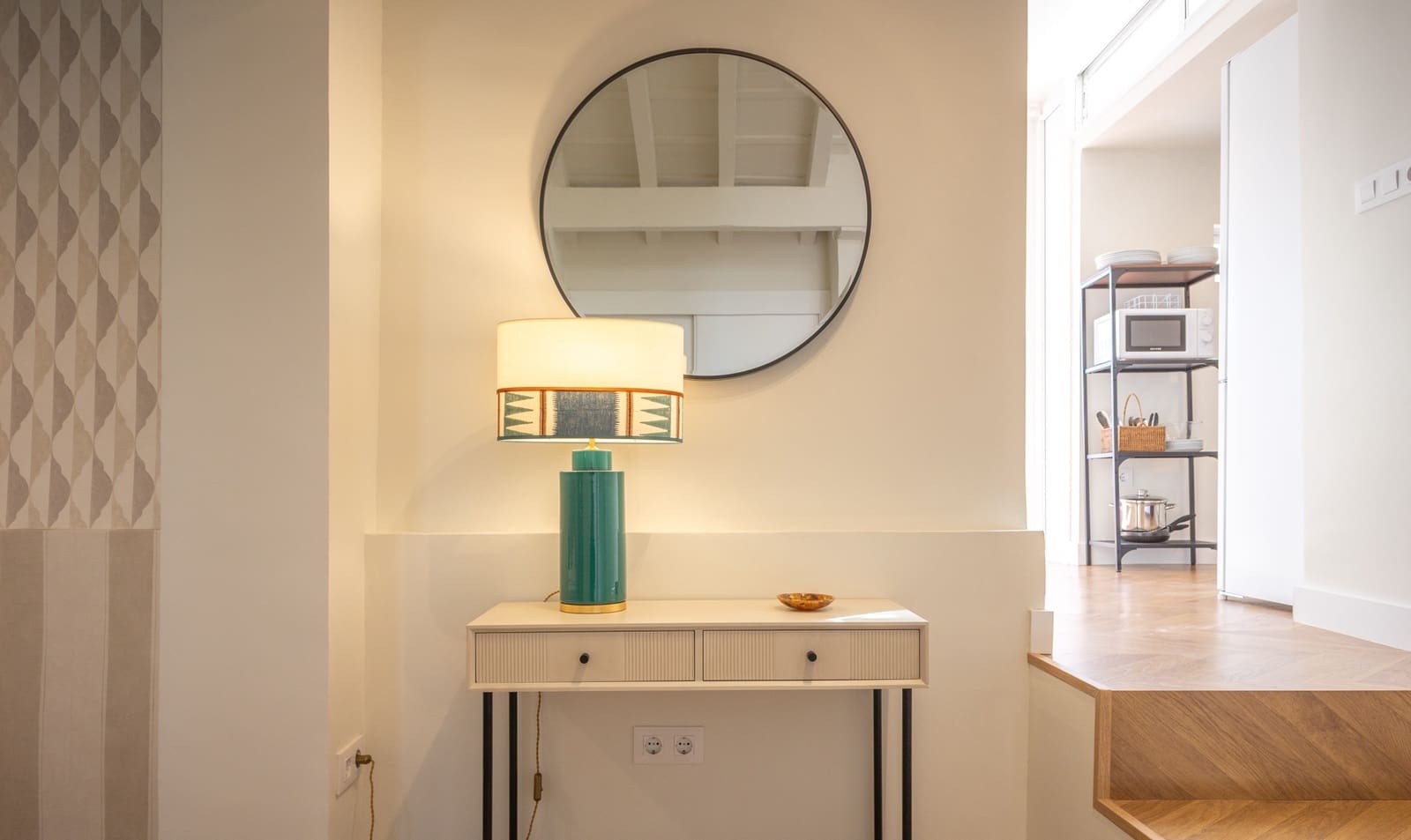 1 soveværelse Lejlighed til leje i Sevilla by - € 1.590 (Ref: 10100602)