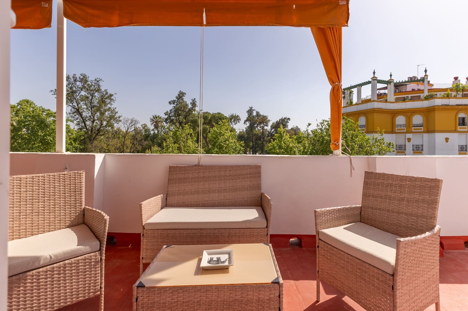1 soveværelse Lejlighed til leje i Sevilla by - € 1.590 (Ref: 10100602)