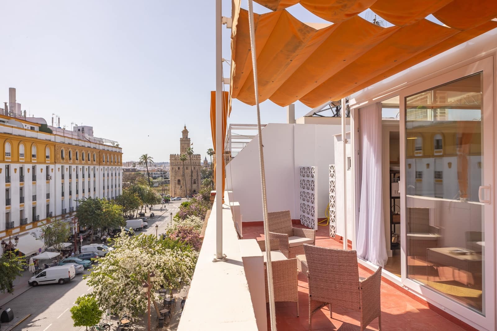 1 soveværelse Lejlighed til leje i Sevilla by - € 1.590 (Ref: 10100602)