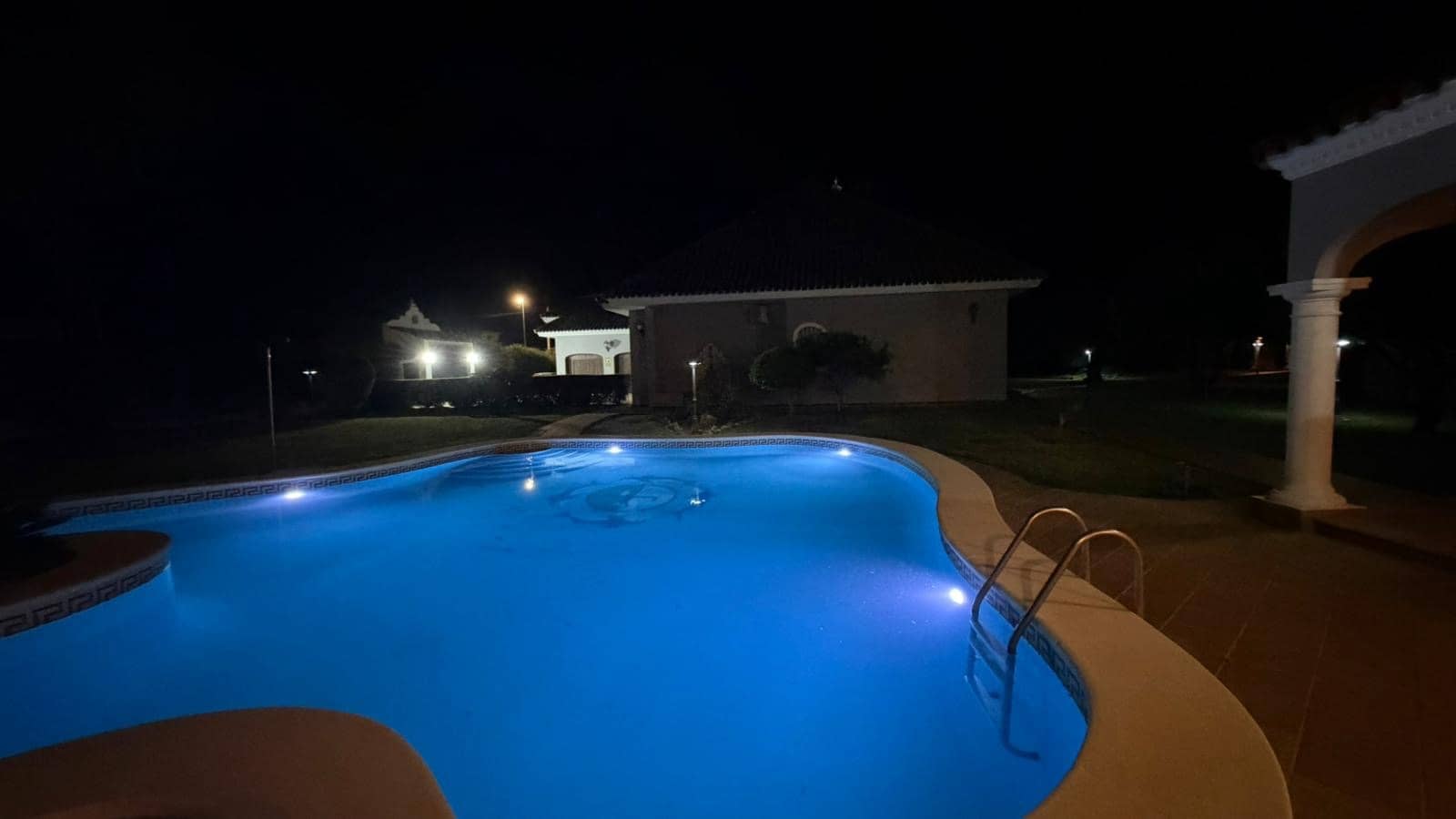 5 sovrum Lägenhet till salu i Arcos de la Frontera med pool - 1 000 000 € (Ref: 10147480)