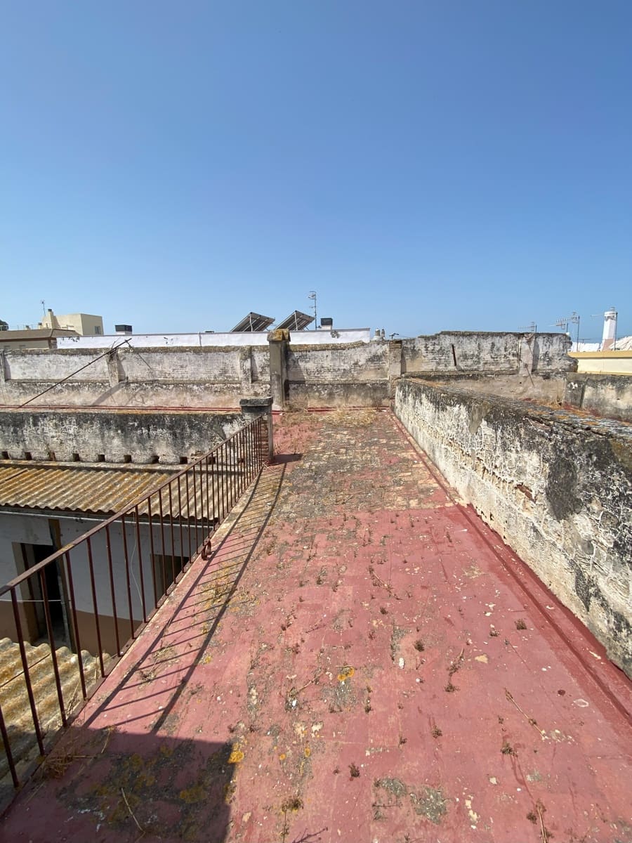 Chalet de 6 habitaciones en Sanlúcar de Barrameda en venta - 350.000 € (Ref: 9282546)