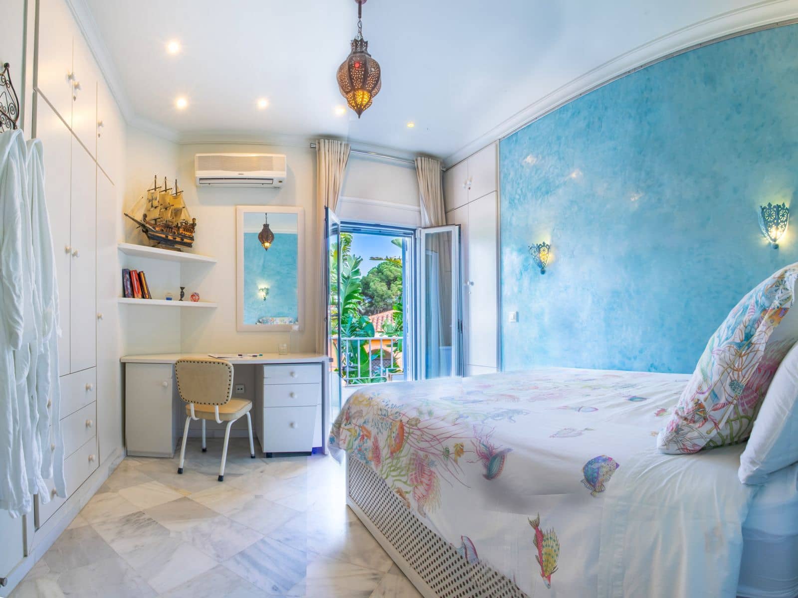 5 makuuhuone Huvila myytävänä paikassa El Puerto de Santa Maria mukana uima-altaan 
autotalli - 875 000 € (Ref: 9282548)