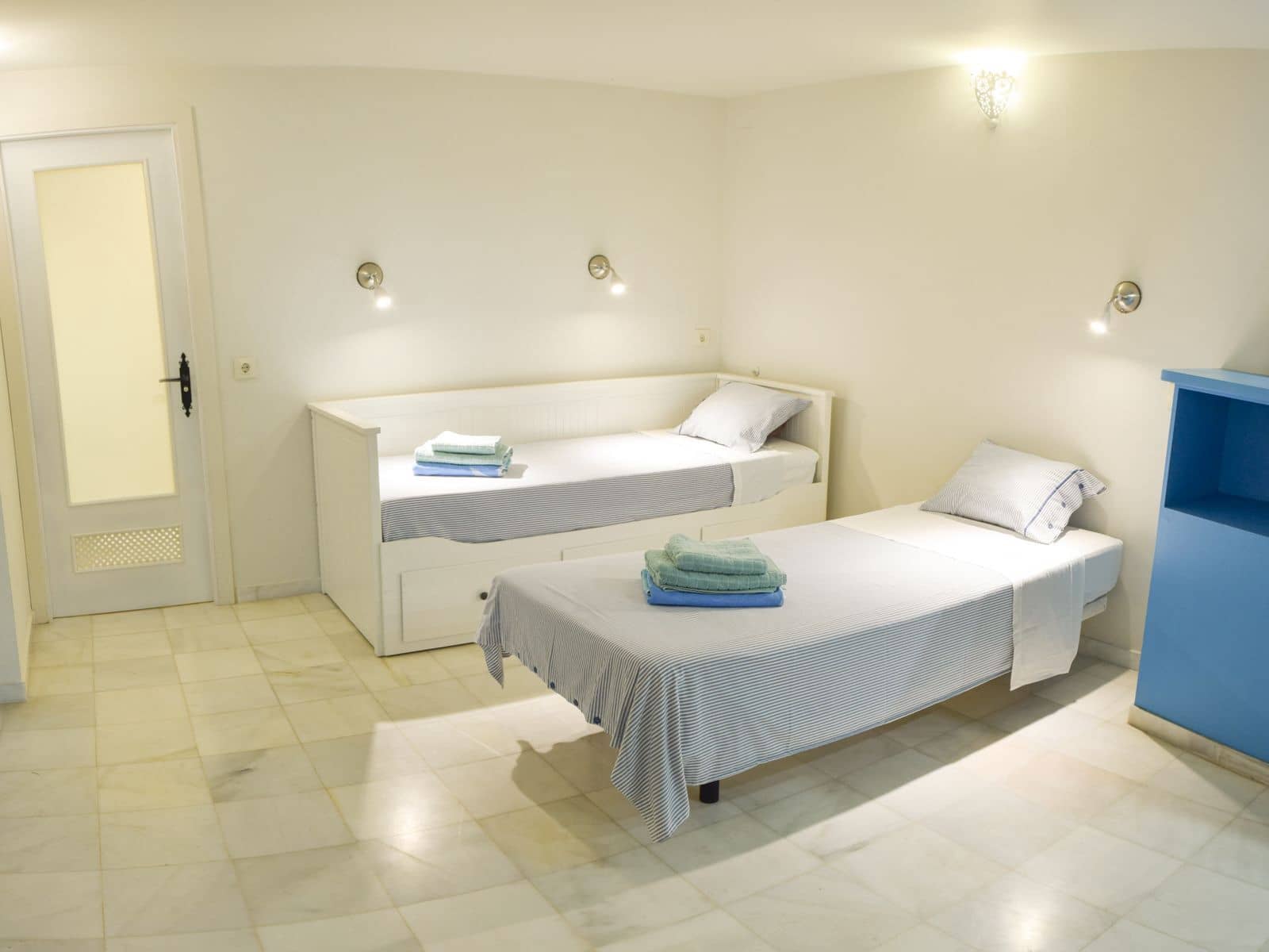 5 makuuhuone Huvila myytävänä paikassa El Puerto de Santa Maria mukana uima-altaan 
autotalli - 875 000 € (Ref: 9282548)