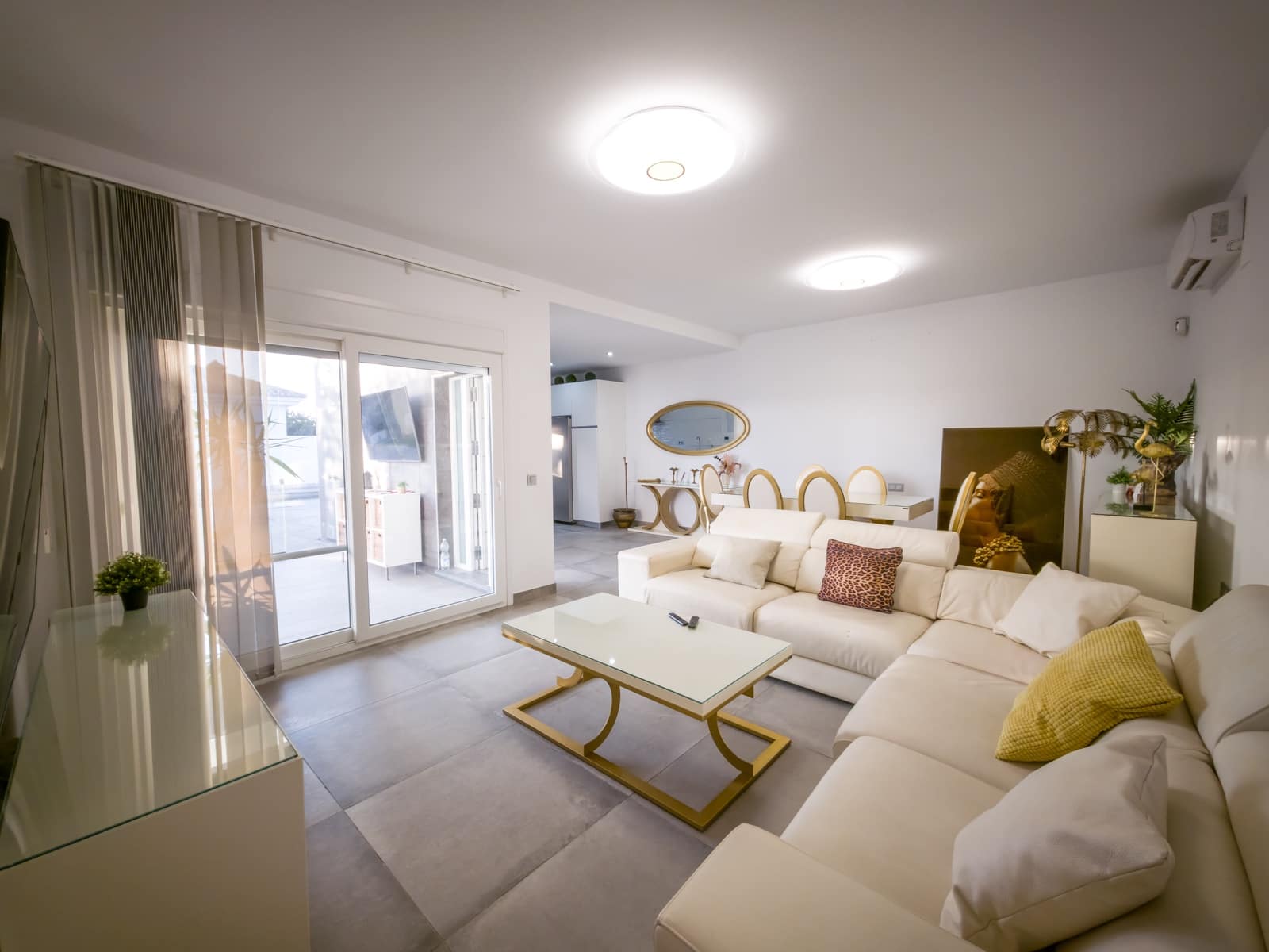 3 soveværelse Villa til salg i Chiclana de la Frontera med swimmingpool - € 390.000 (Ref: 9311984)