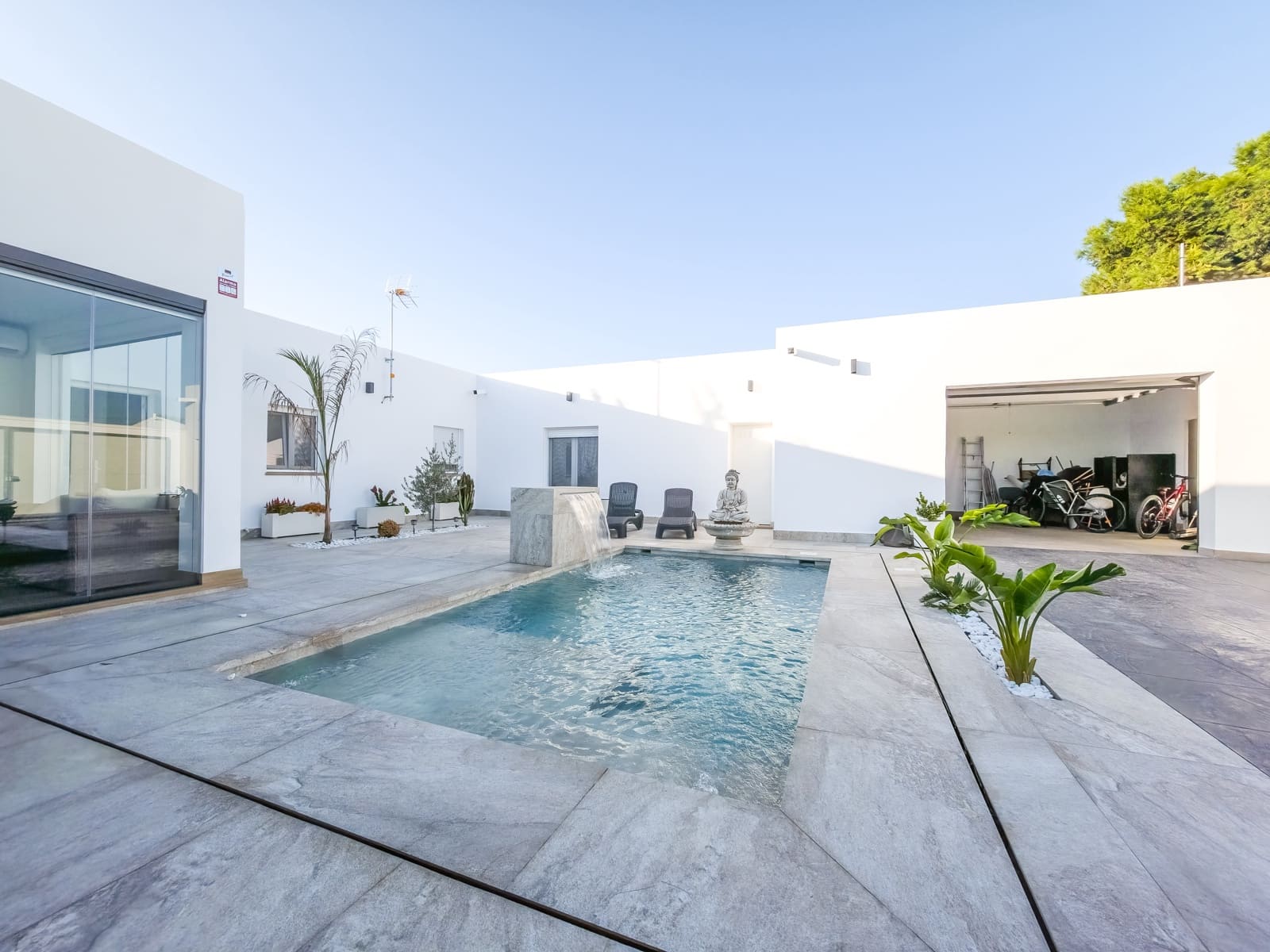 2 soveværelse Villa til salg i Chiclana de la Frontera med swimmingpool - € 395.000 (Ref: 9312170)