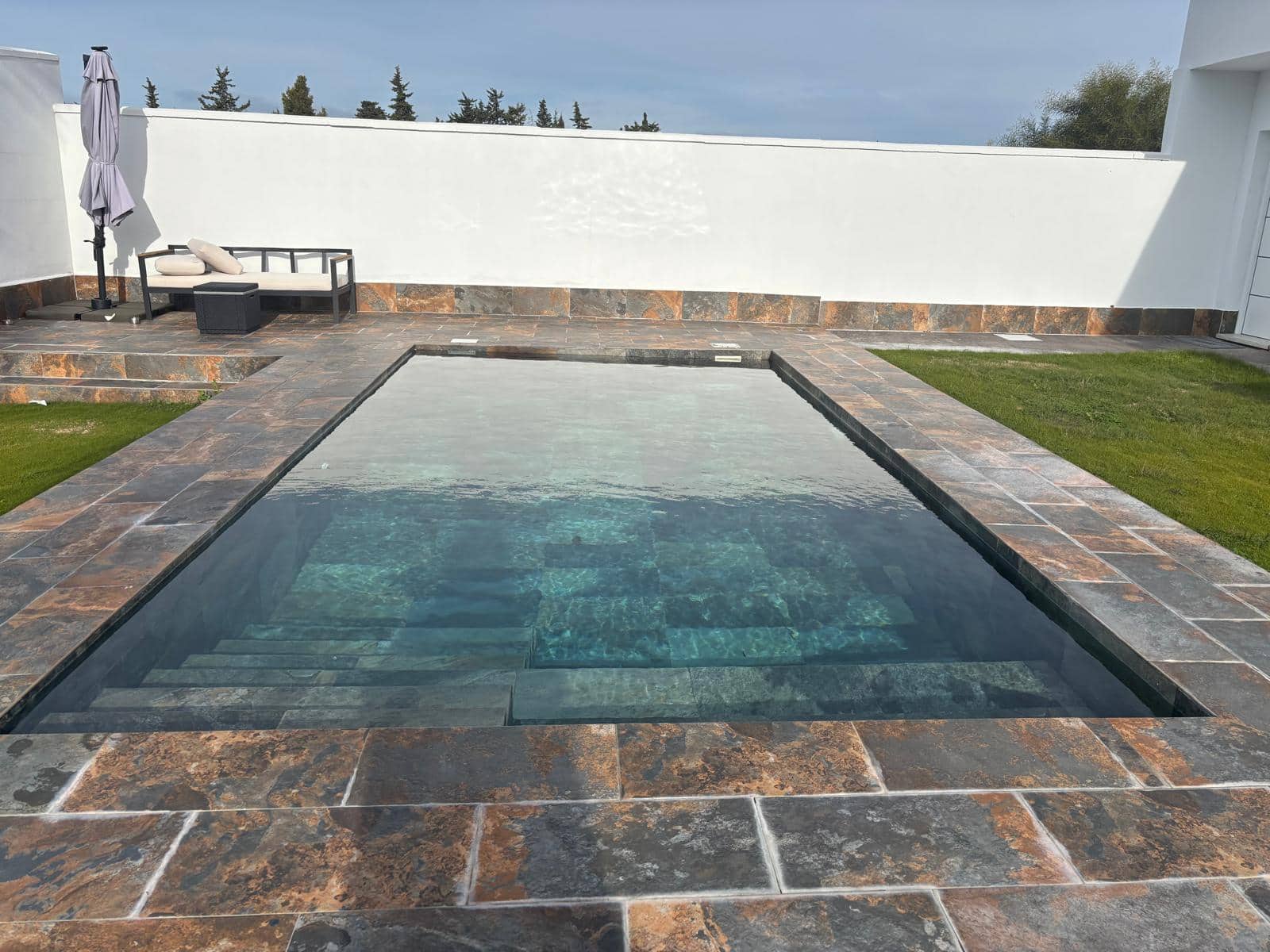 2 soveværelse Villa til salg i Chiclana de la Frontera med swimmingpool - € 220.000 (Ref: 9436607)