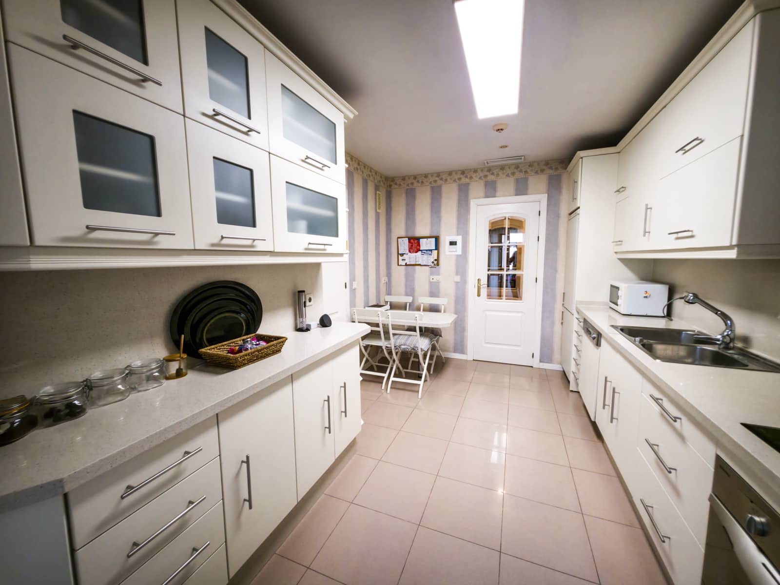 4 soveværelse Lejlighed til salg i Sevilla by med swimmingpool garage - € 900.000 (Ref: 9569271)