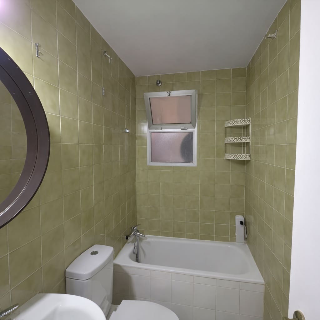 4 bedroom Apartment for sale in Jerez de la Frontera - € 125,000 (Ref: 9751479)