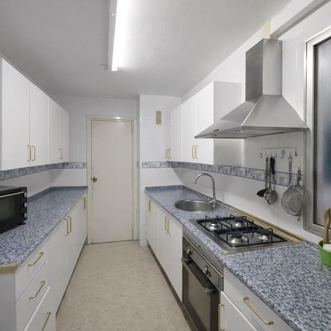 4 slaapkamer Appartement te koop in Jerez de la Frontera - € 125.000 (Ref: 9751479)