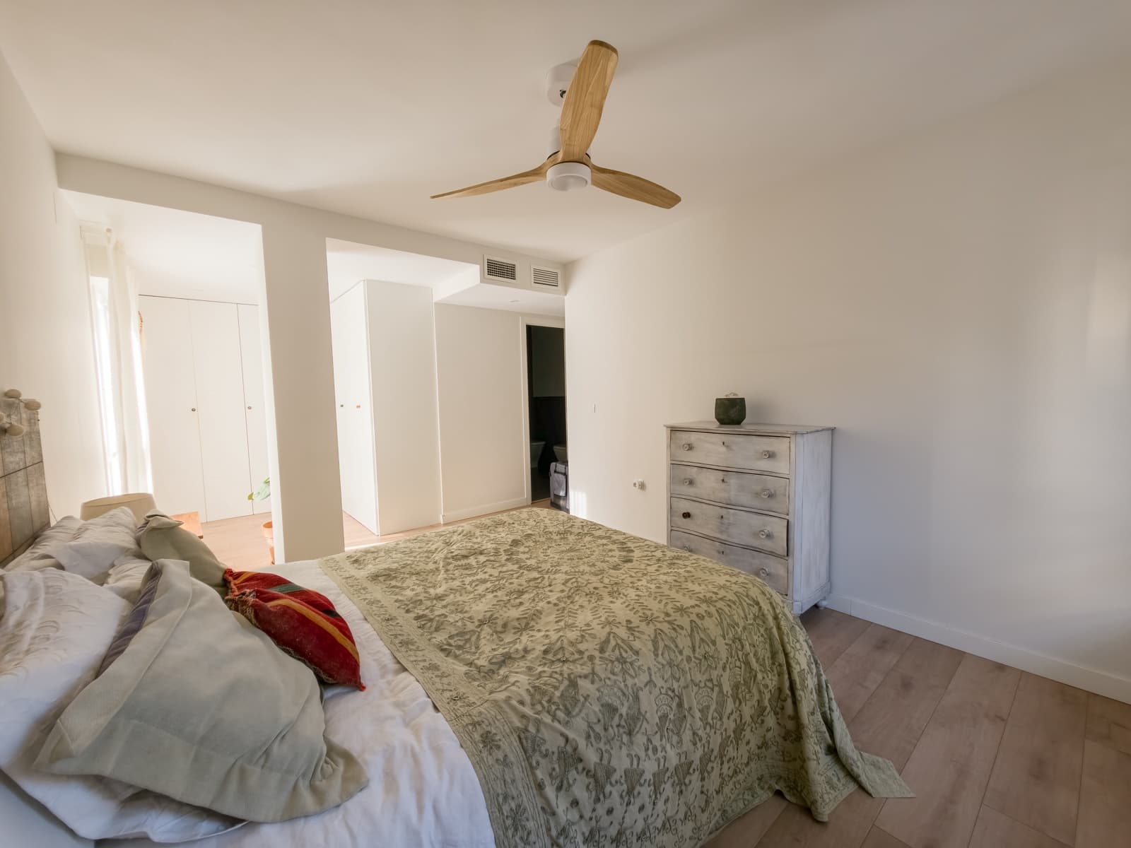 4 Zimmer Apartment zu verkaufen in Sevilla Stadt - 795.000 € (Ref: 9815371)