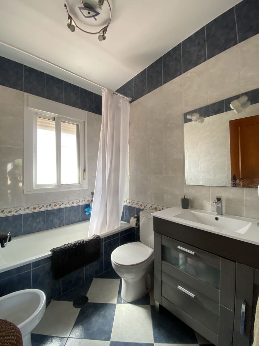 3 soverom Villa til salgs i Chiclana de la Frontera med svømmebasseng - € 380 000 (Ref: 9832920)