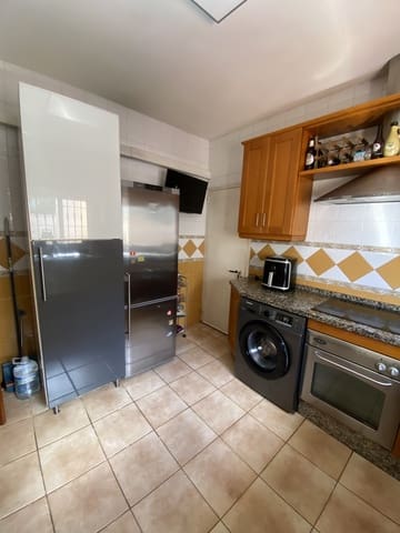 3 sypialnia Willa na sprzedaż w Chiclana de la Frontera z basenem - 380 000 € (Ref: 9832920)