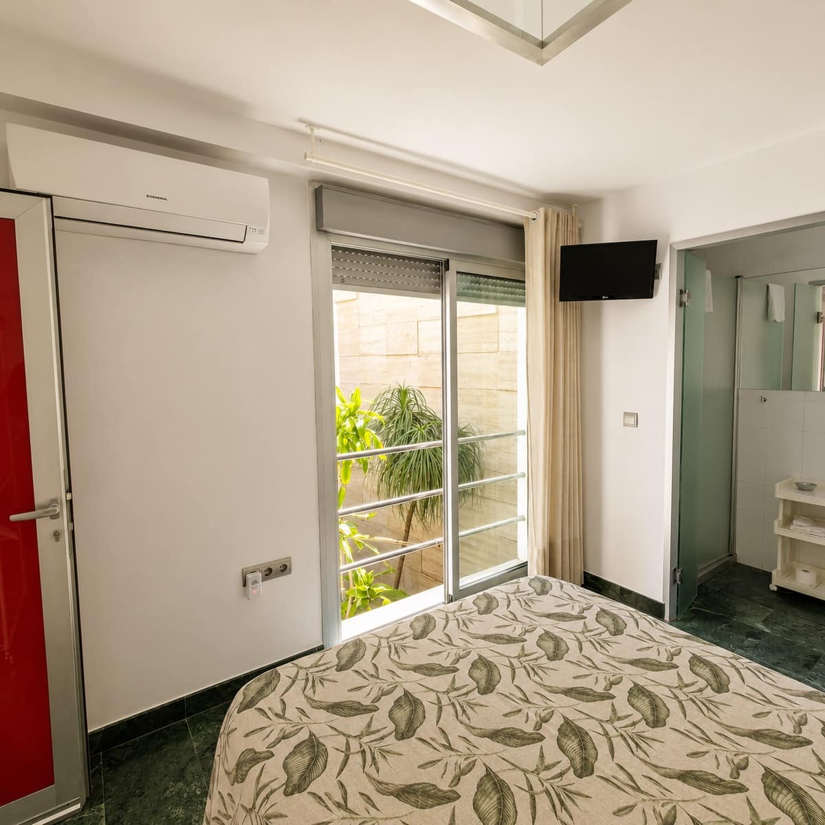 6 sypialnia Willa na sprzedaż w Rota - 1 200 000 € (Ref: 9841325)