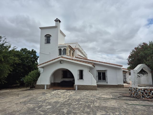 Grunde uden byggetilladelser til salg i Conil de la Frontera - € 490.000 (Ref: 9914630)