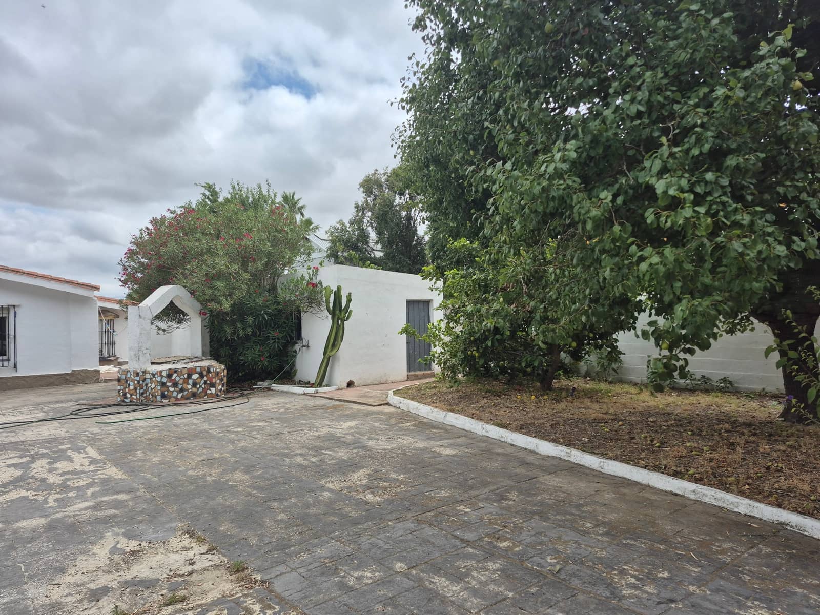 Grunde uden byggetilladelser til salg i Conil de la Frontera - € 490.000 (Ref: 9914630)