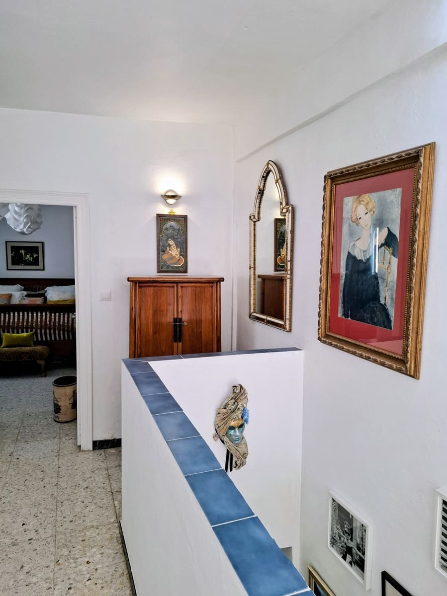 4 slaapkamer Villa te koop in Medina-Sidonia met garage - € 270.000 (Ref: 9936720)