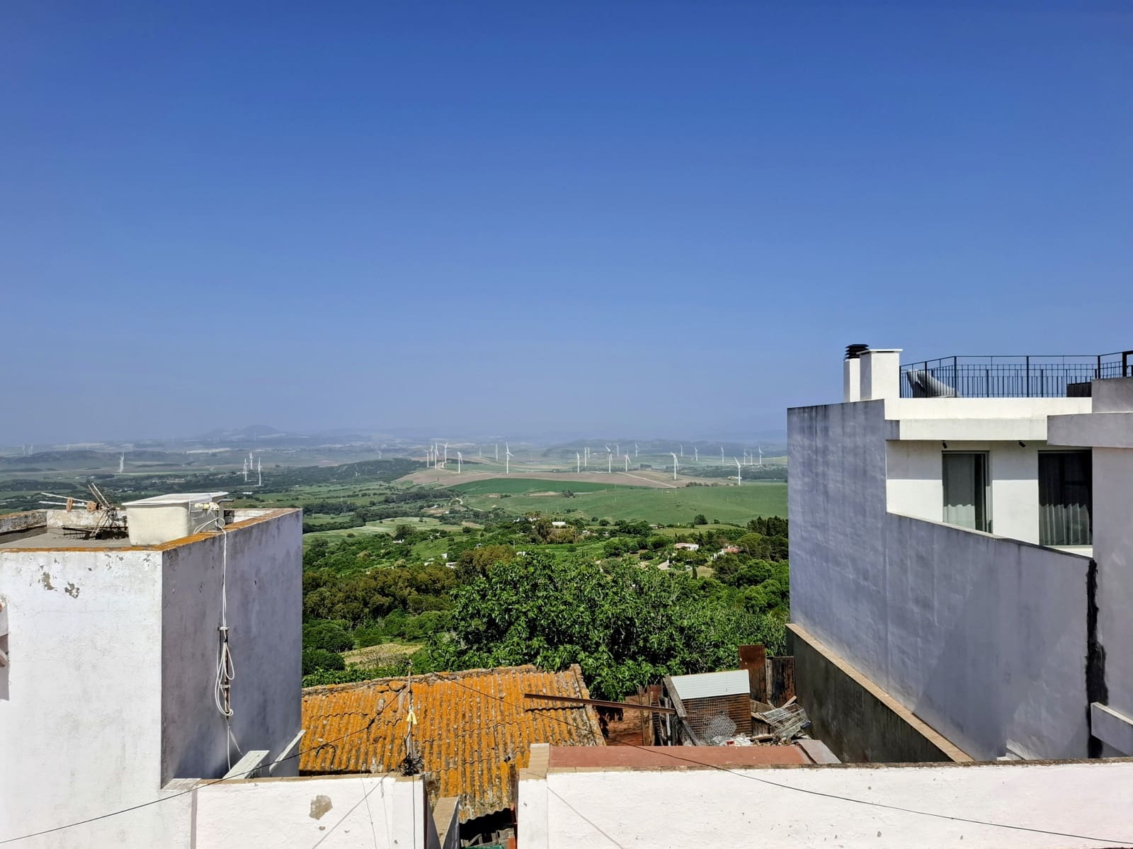 4 slaapkamer Villa te koop in Medina-Sidonia met garage - € 270.000 (Ref: 9936720)