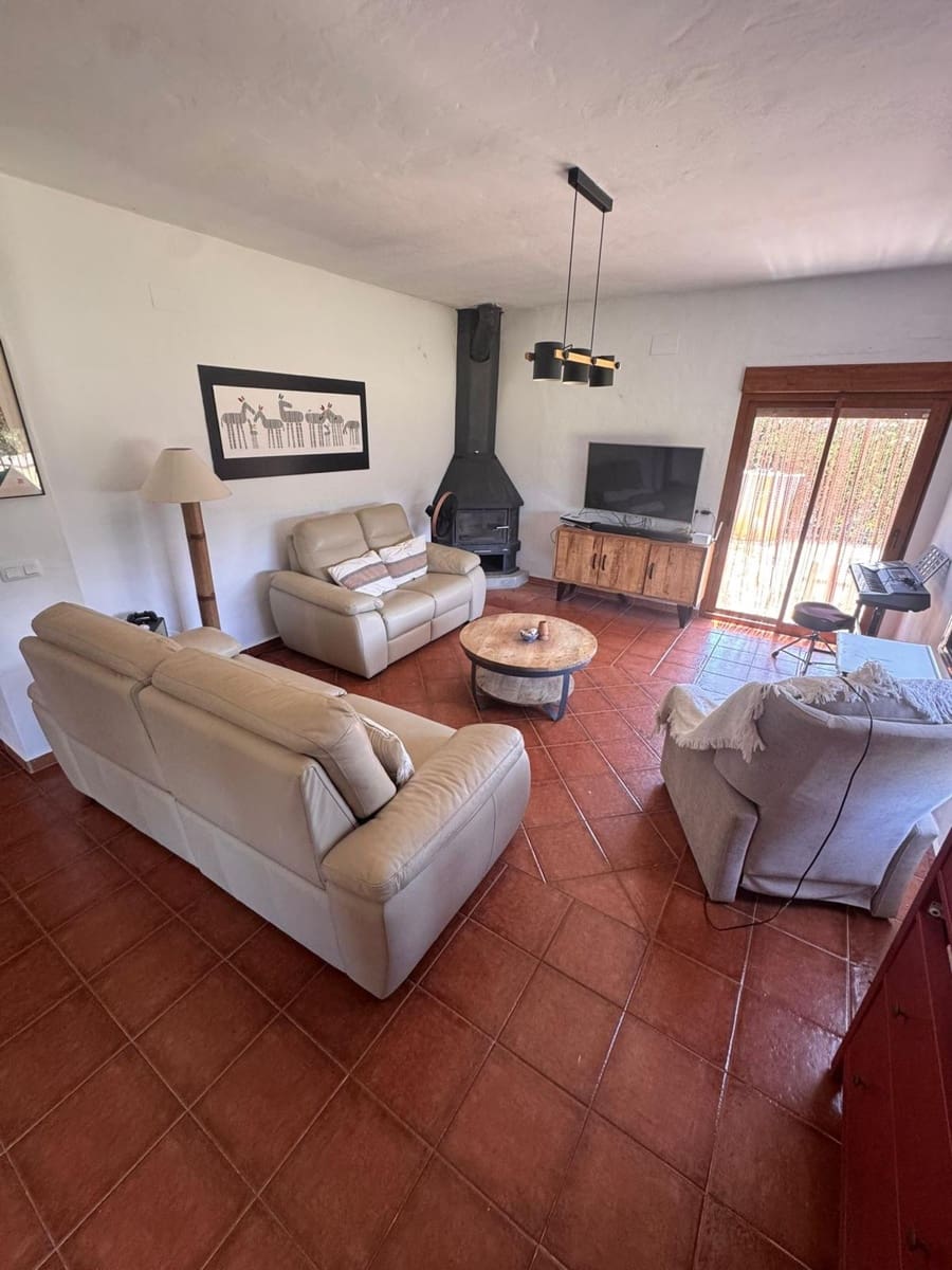 3 sypialnia Willa na sprzedaż w Conil de la Frontera z basenem - 475 000 € (Ref: 9948929)