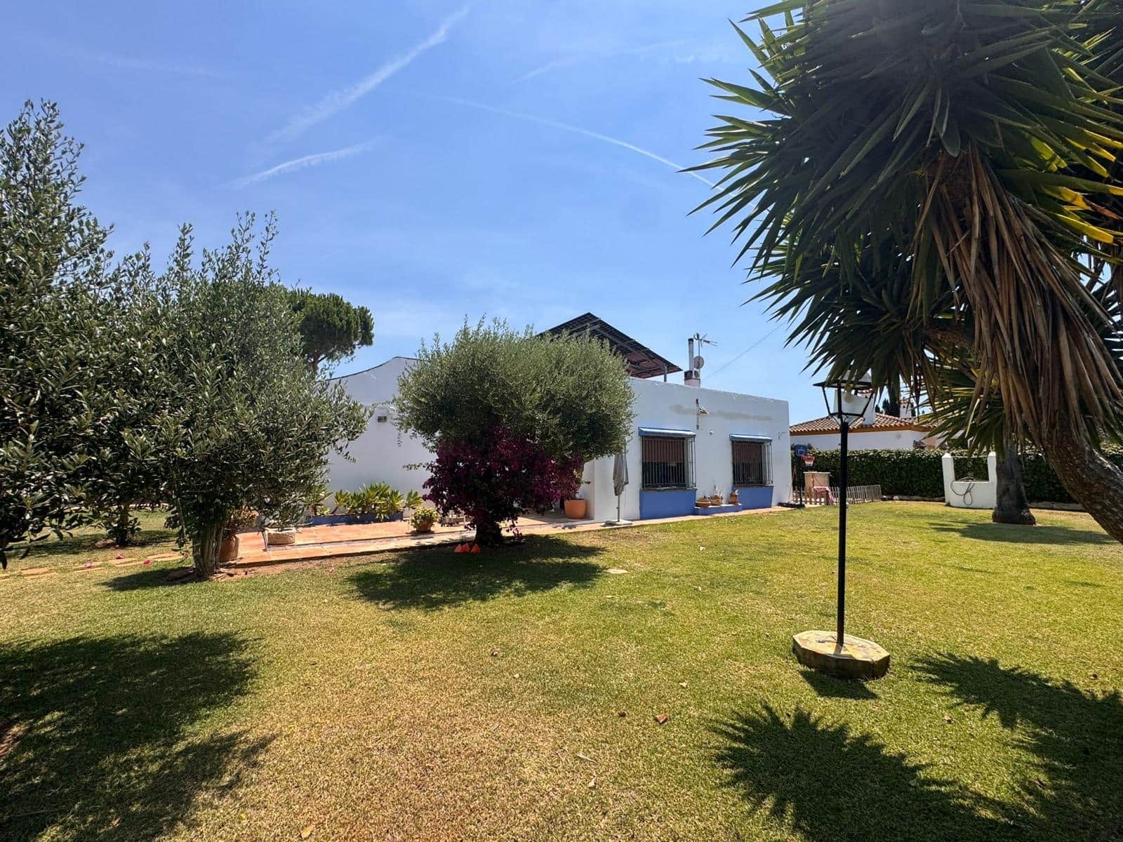 3 sypialnia Willa na sprzedaż w Conil de la Frontera z basenem - 475 000 € (Ref: 9948929)